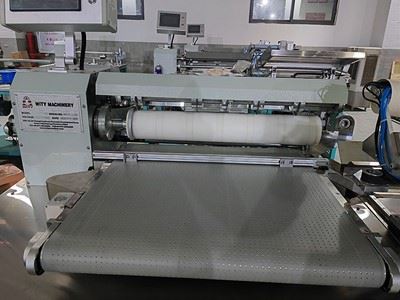 Automatic Paper Tube Labeling and Cutting Machine (with White Glue), WT-580X